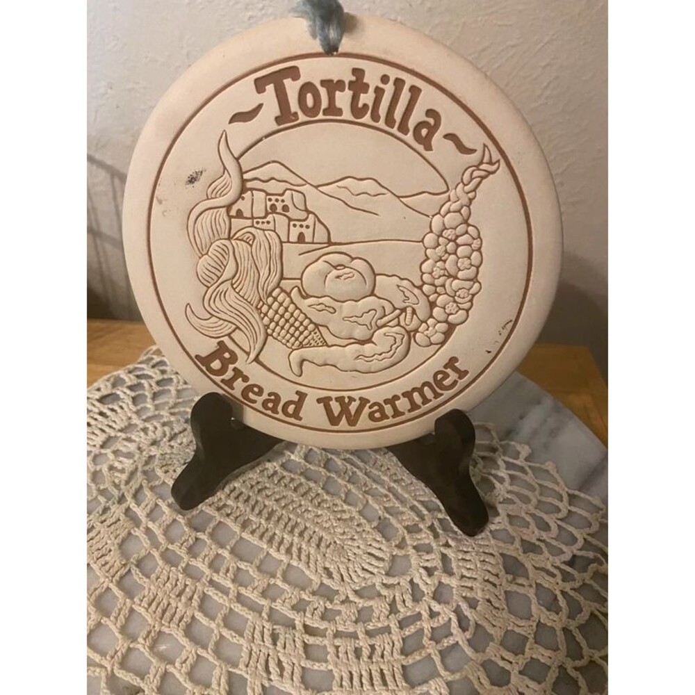 Vintage 1990 Heartland Studios Ceramic Tortilla Bread Warmer by Lyn Ulick